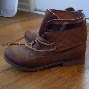 Flannel detail cuff boots Rock and Candy by zigi